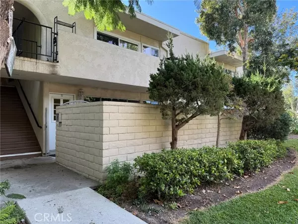 2230 Via Puerta #B, Laguna Woods, CA 92637