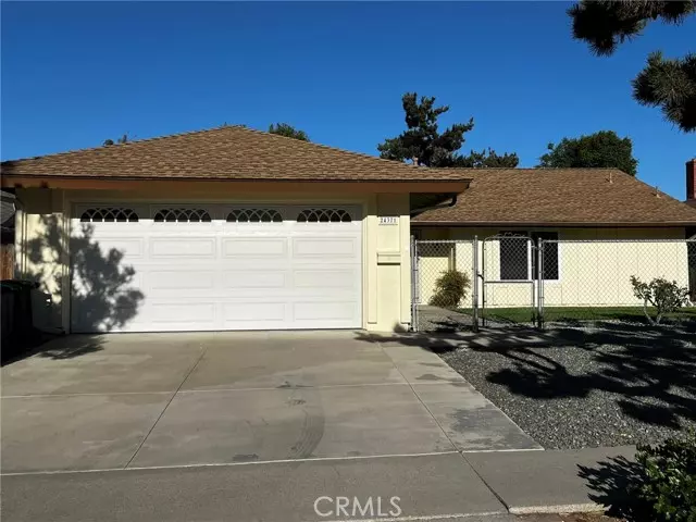 Lake Forest (el Toro), CA 92630,24371 Osprey Street