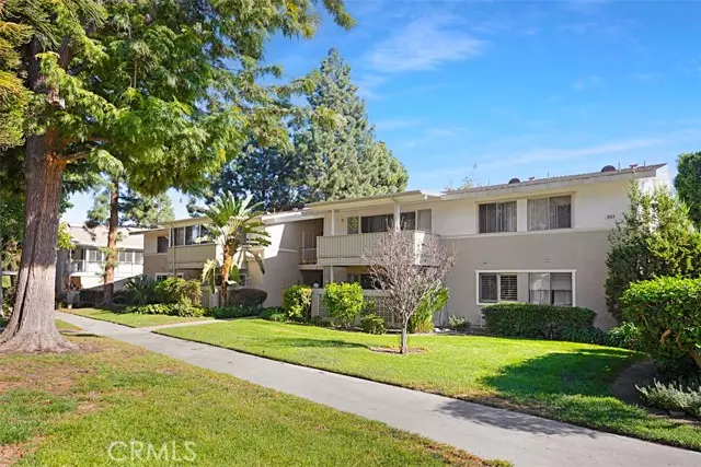 Laguna Woods, CA 92637,353 Avenida Sevilla #N