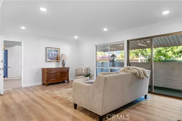 Laguna Woods, CA 92637,852 Ronda Mendoza #B