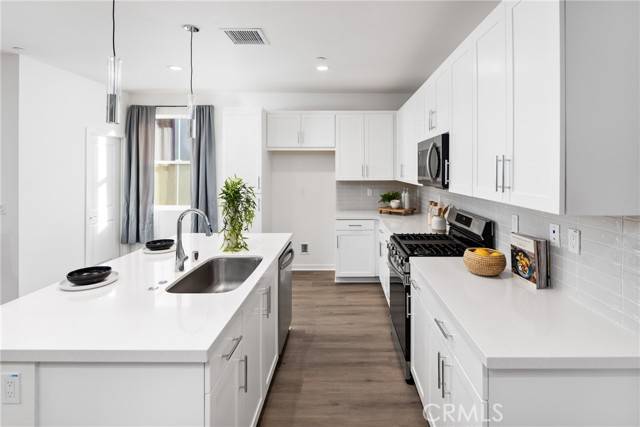 Ontario, CA 91762,4433 S Grant Paseo