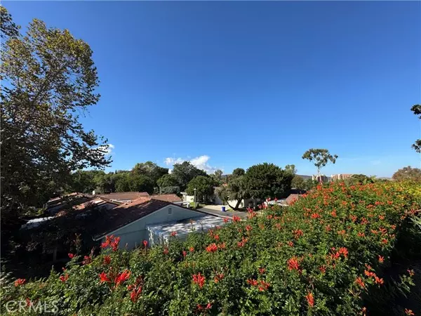 Laguna Woods, CA 92637,3209 Via Buena Vista #B