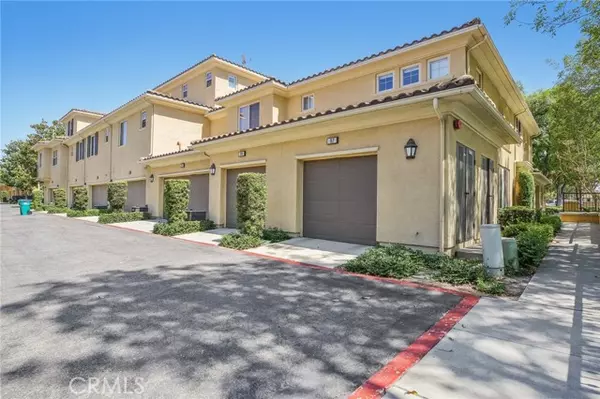 Irvine, CA 92620,99 Long Meadow #76