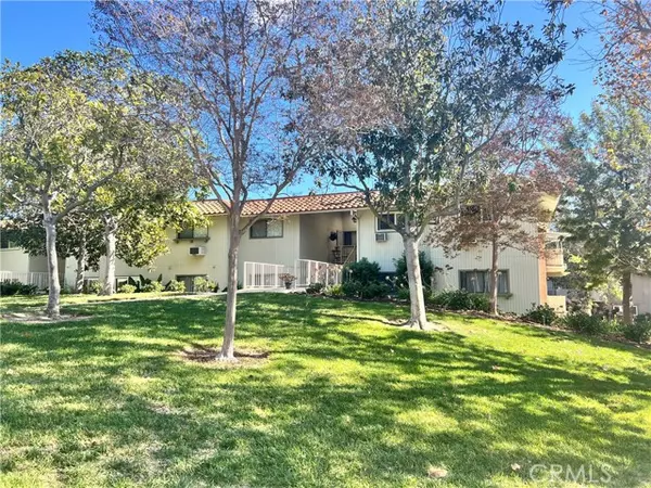 863 Ronda Mendoza #B, Laguna Woods, CA 92637