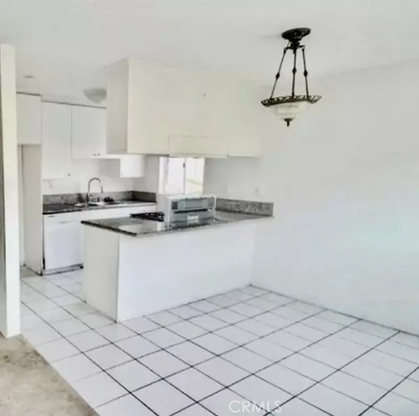 San Clemente, CA 92672,244 Avenida Lobeiro #3