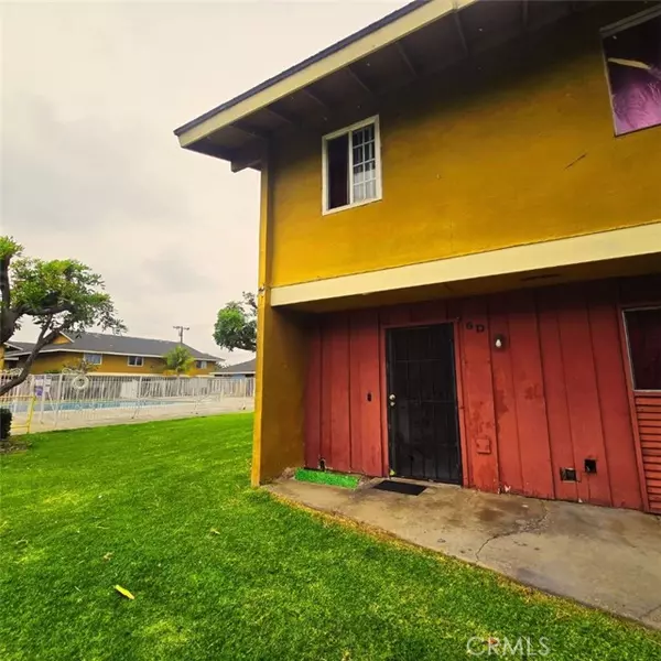 624 S Sullivan Street #6D, Santa Ana, CA 92704