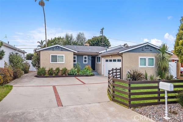 1779 Kenwood Place, Costa Mesa, CA 92627