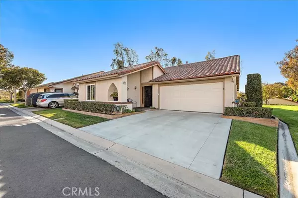 Mission Viejo, CA 92692,23596 VILLENA