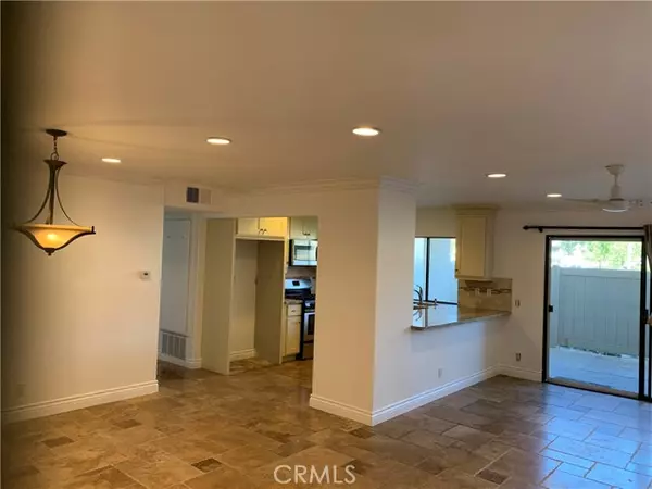 Huntington Beach, CA 92646,8877 Lauderdale Court #214-C