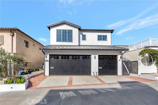 221 Carnation Avenue, Corona Del Mar (newport Beach), CA 92625