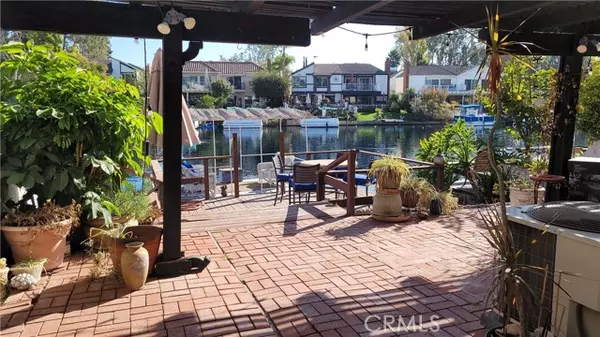 Lake Forest (el Toro), CA 92630,22628 Lakeside Lane