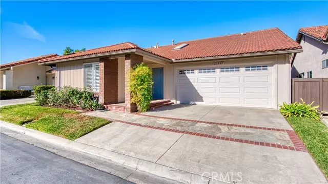 Mission Viejo, CA 92692,23993 Delantal