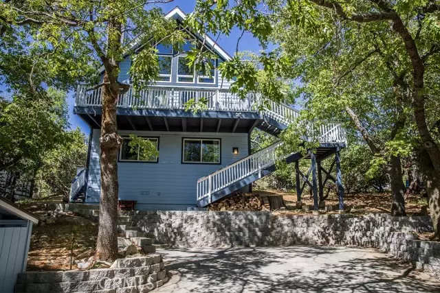 Lake Arrowhead, CA 92352,1216 Yosemite Drive