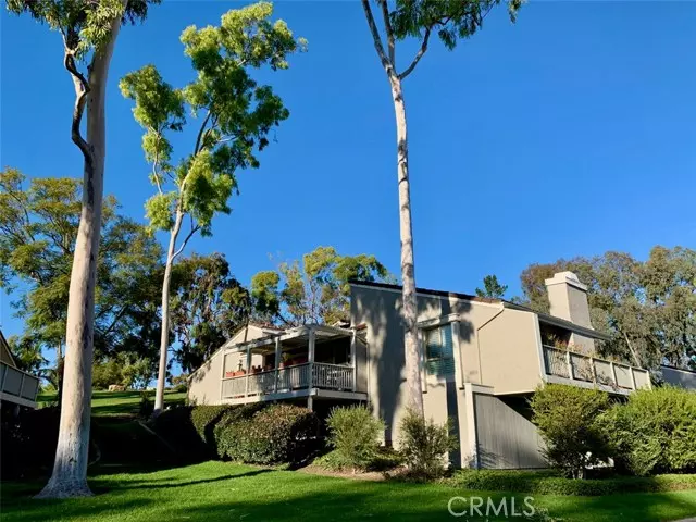 44 Rocky Knoll #22, Irvine, CA 92612