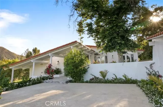 10 Stagecoach Road, Bell Canyon, CA 91307