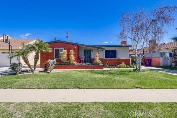 2236 San Vicente Avenue,  Long Beach,  CA 90815