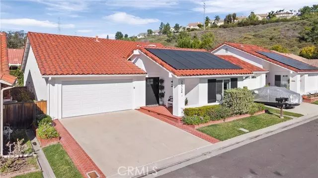 Mission Viejo, CA 92692,23734 Villena