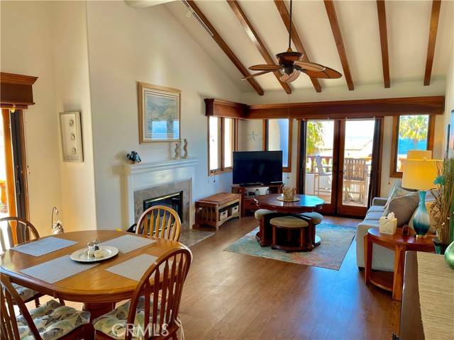 Avalon, CA 90704,60 Playa Azul