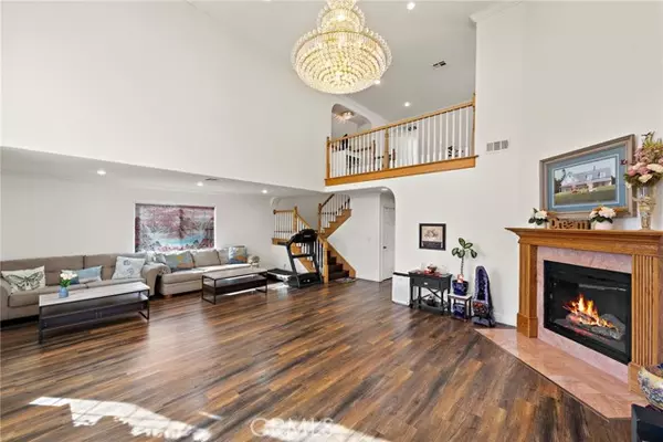 San Gabriel, CA 91776,5143 Acacia Street