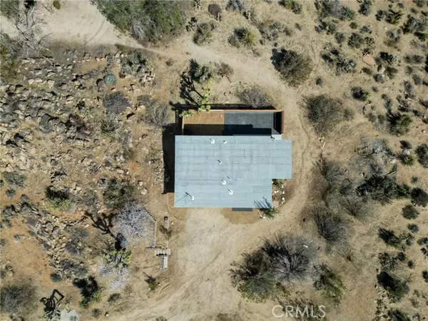 Joshua Tree, CA 92252,8587 Fleur Drive