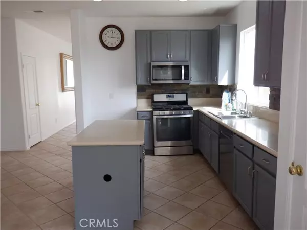 Castaic, CA 91384,28348 Millbrook Place