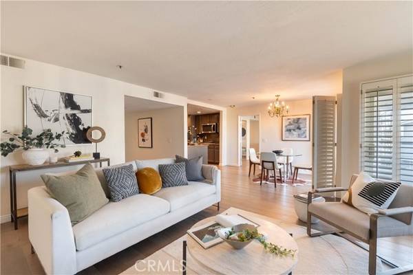 16255 Pacific Circle #CI201, Huntington Beach, CA 92649