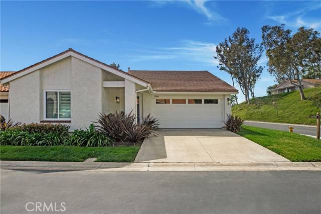 27838 Via Sarasate, Mission Viejo, CA 92692