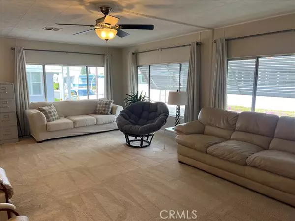 Irvine, CA 92618,14851 Jeffrey #334