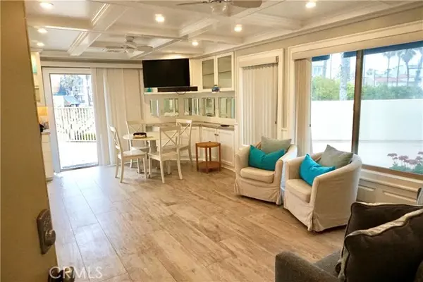 Huntington Beach, CA 92648,711 Pacific Coast Highway #301