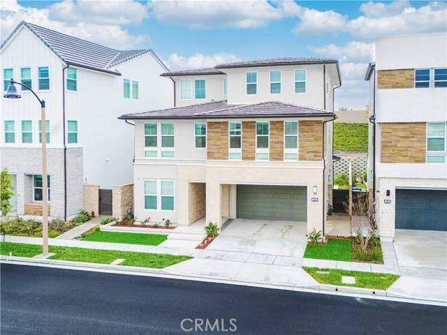 Lake Forest (el Toro), CA 92630,241 Burwood