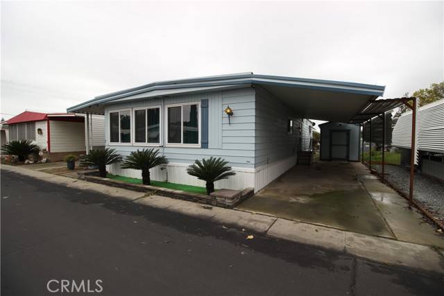 Dinuba, CA 93618,581 N Crawford Avenue #7