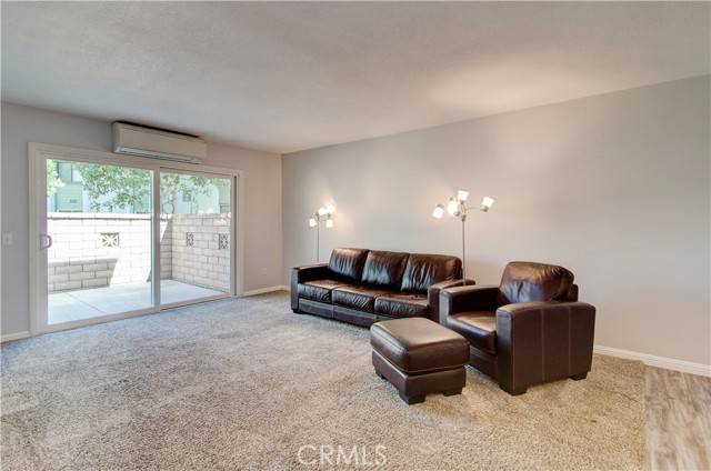 Huntington Beach, CA 92646,8777 Coral Springs Court #11B