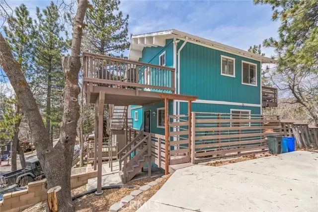 Los Angeles, CA 92382,33080 Robin Lane