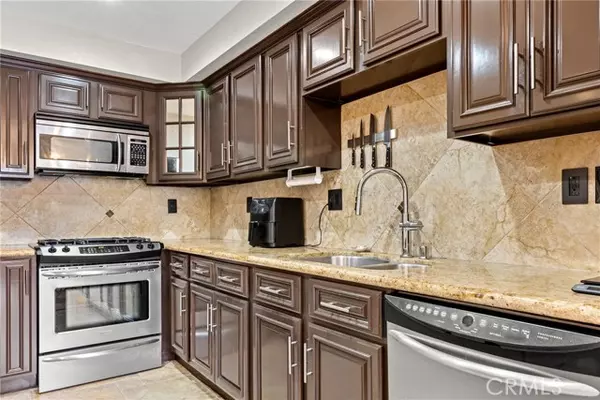 Costa Mesa, CA 92627,409 Bryson