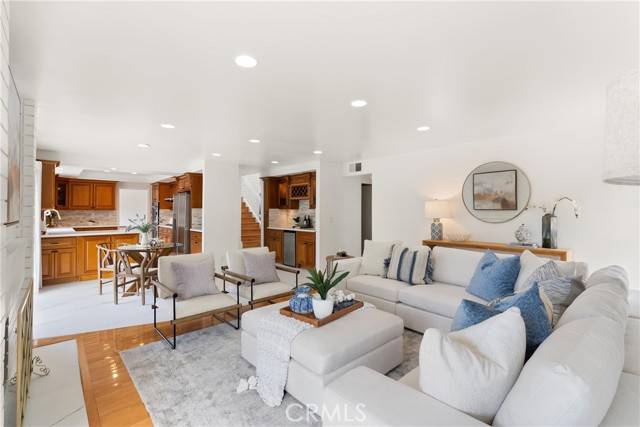 Huntington Beach, CA 92648,18111 Vestry Circle
