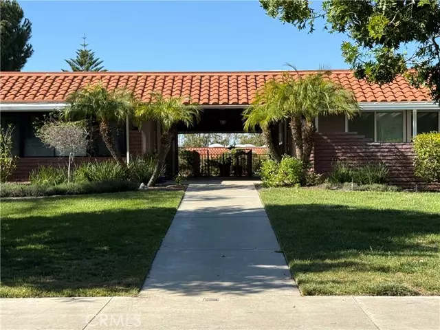 851 Ronda Mendoza #B, Laguna Woods, CA 92637