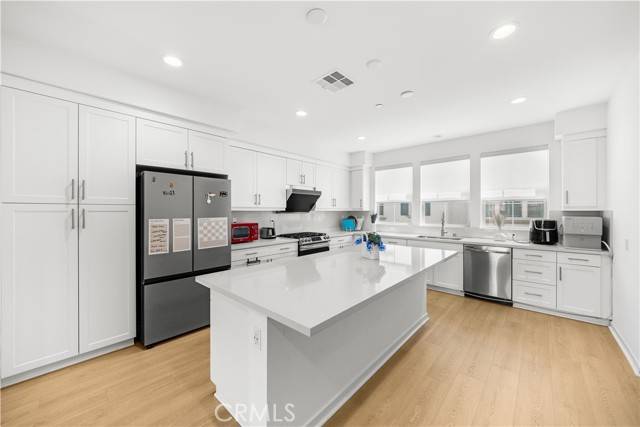 207 Colby Circle, Claremont, CA 91711