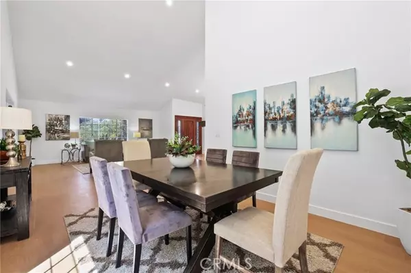 Woodland Hills (los Angeles), CA 91364,4424 Deanwood Drive