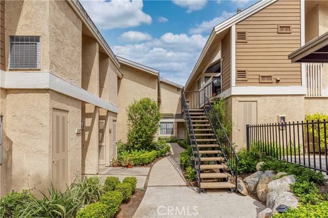 Irvine, CA 92620,16 Lakepines
