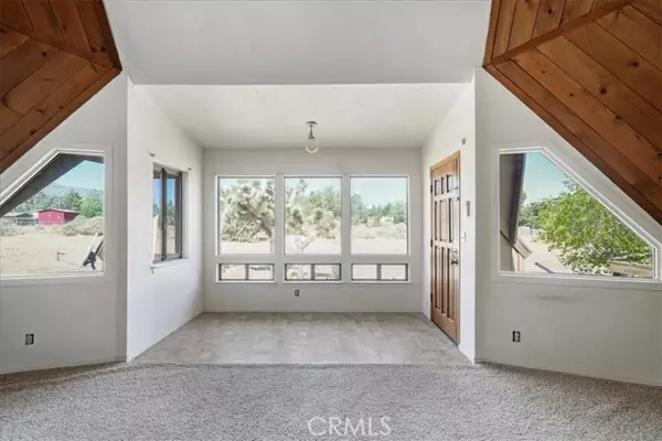 Phelan, CA 92371,10075 Monte Vista Road