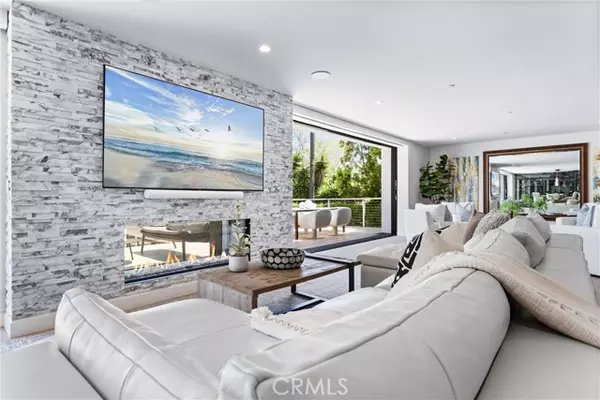 Corona Del Mar (newport Beach), CA 92625,552 Seaward Rd