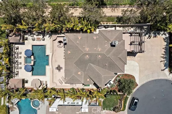 Huntington Beach, CA 92648,18976 Rockinghorse Lane