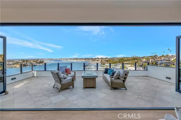 221 Carnation Avenue, Corona Del Mar (newport Beach), CA 92625