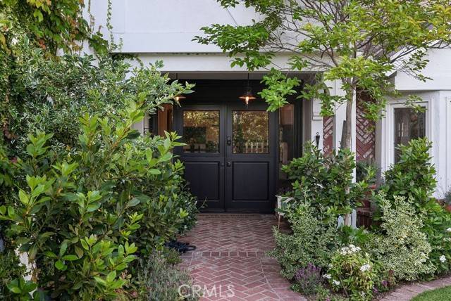 Huntington Beach, CA 92646,22372 Harwich Lane