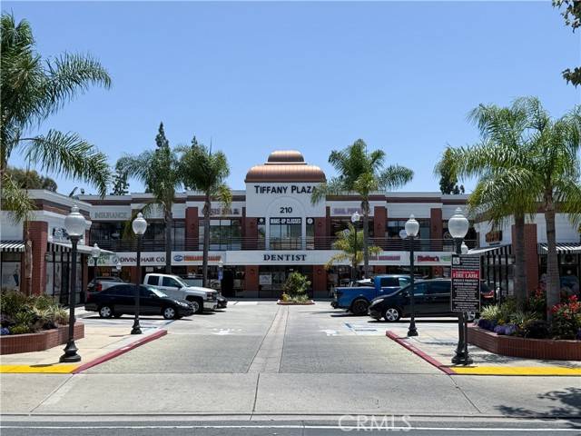 210 W 1st Street, Santa Ana, CA 92701