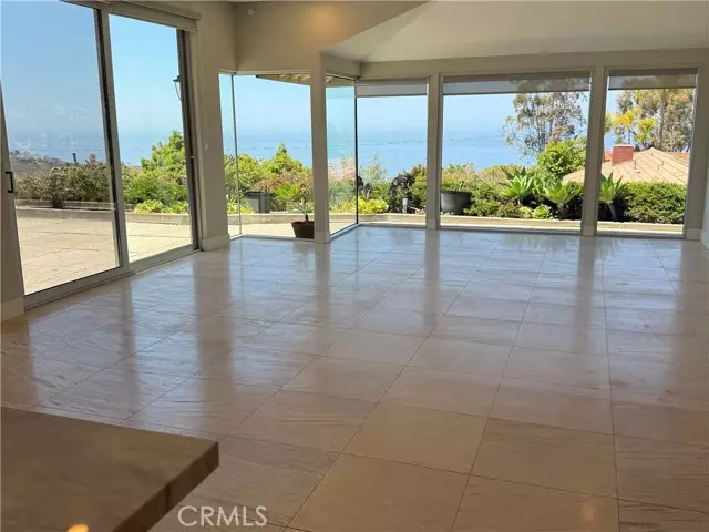 Laguna Beach, CA 92651,2615 Temple Hills Drive