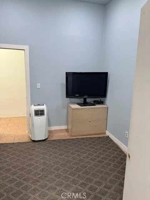 Los Angeles, CA 90019,5618 Venice Boulevard