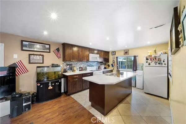 Fontana, CA 92336,17333 Valley Boulevard #103