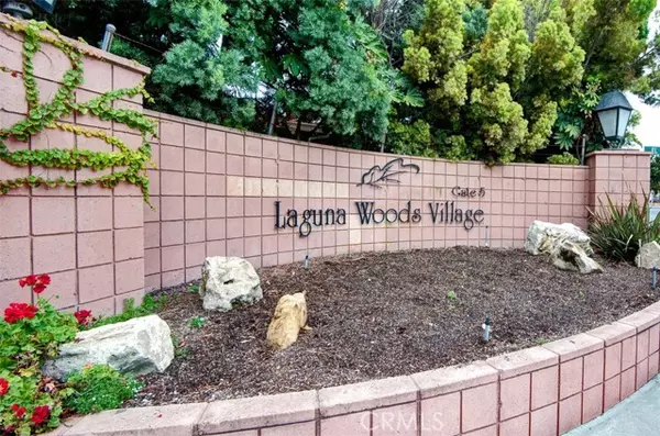 Laguna Woods, CA 92637,2119 Via Puerta #Q