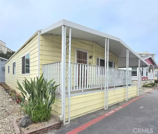 Huntington Beach, CA 92648,80 Huntington St #701